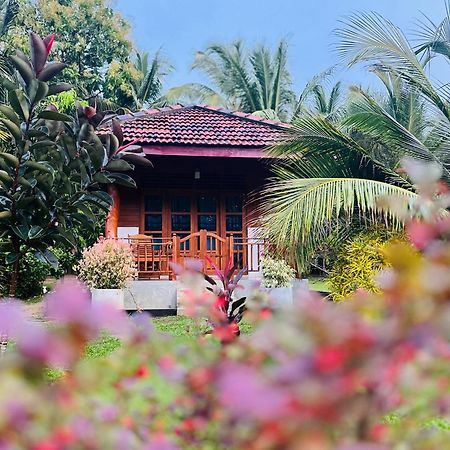 Hanguk Lanka Lagoon Villa Tangalle Bagian luar foto