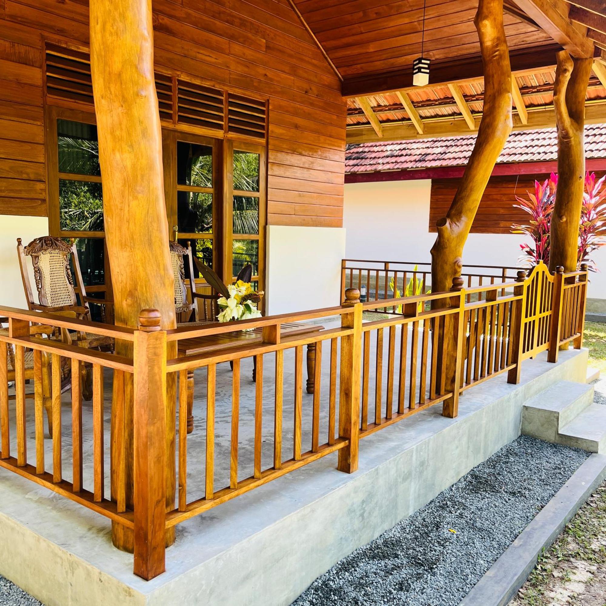 Hanguk Lanka Lagoon Villa Tangalle Bagian luar foto