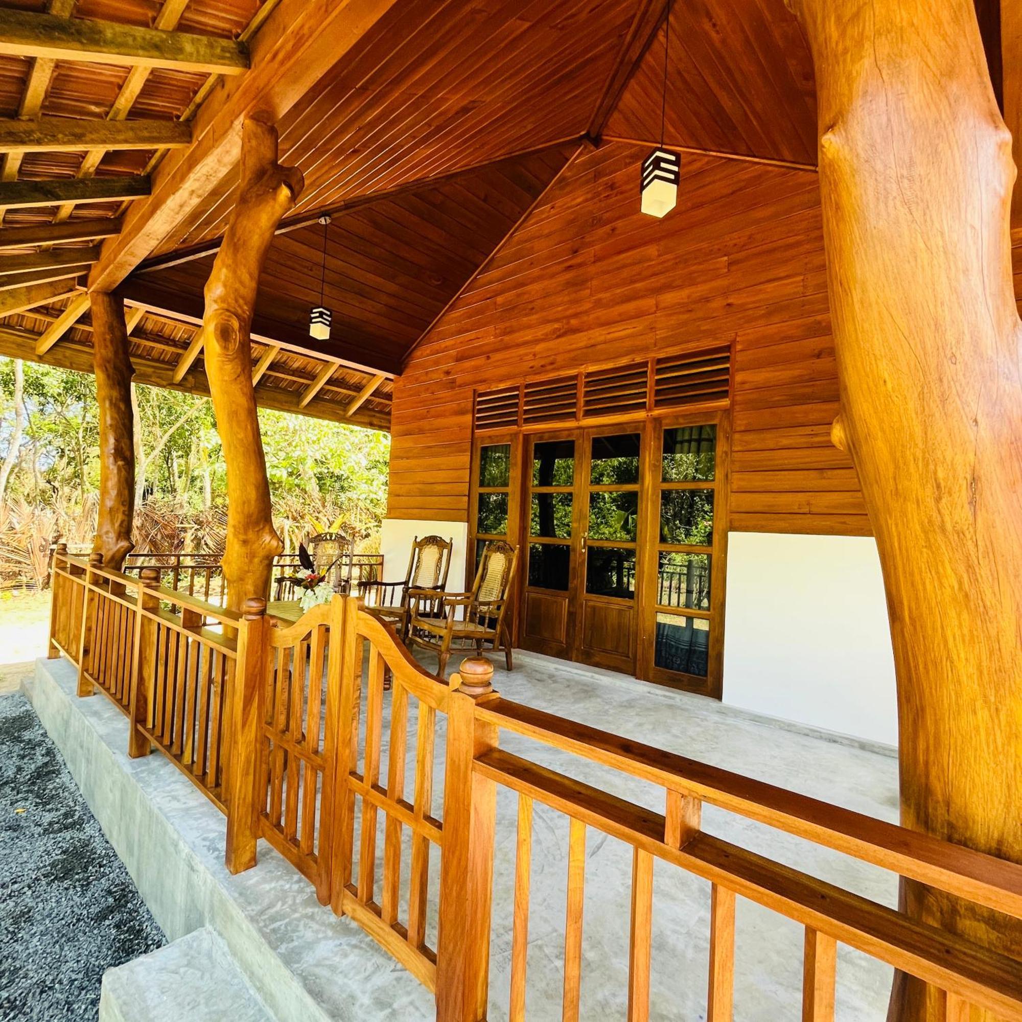 Hanguk Lanka Lagoon Villa Tangalle Bagian luar foto