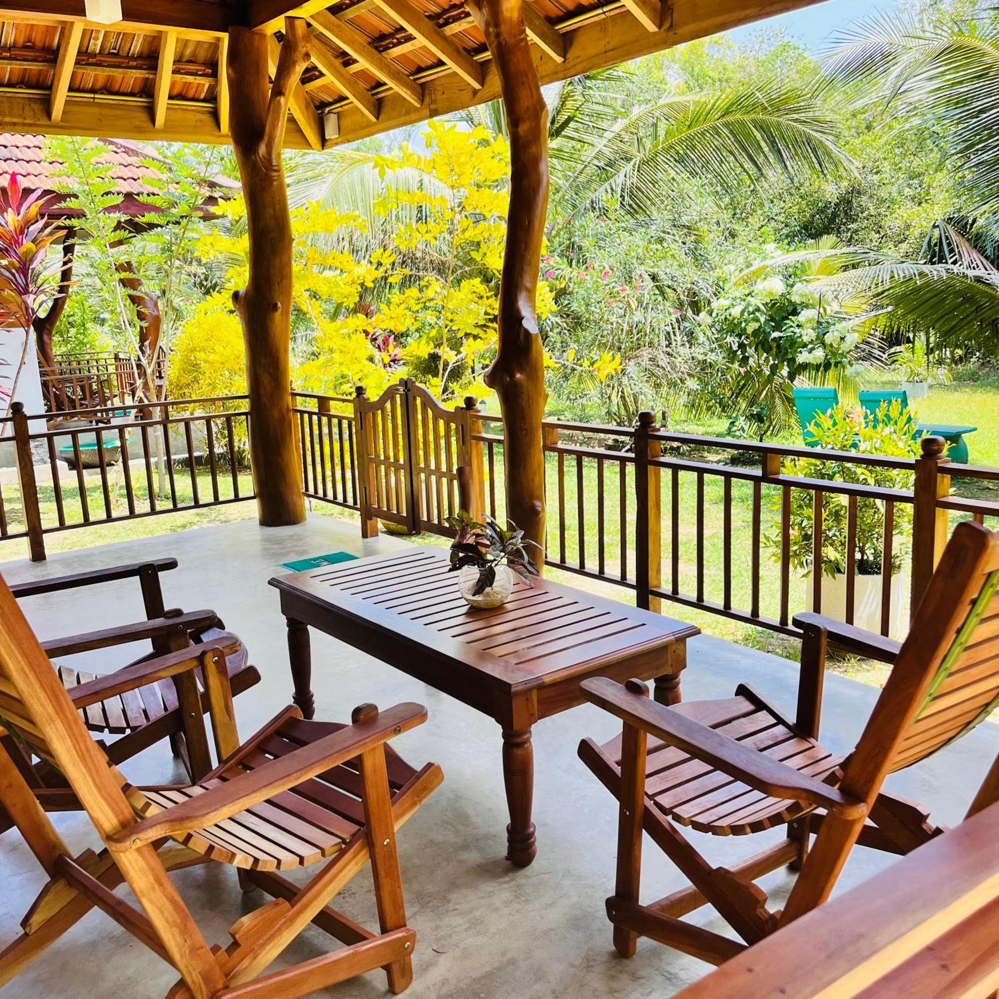 Hanguk Lanka Lagoon Villa Tangalle Bagian luar foto