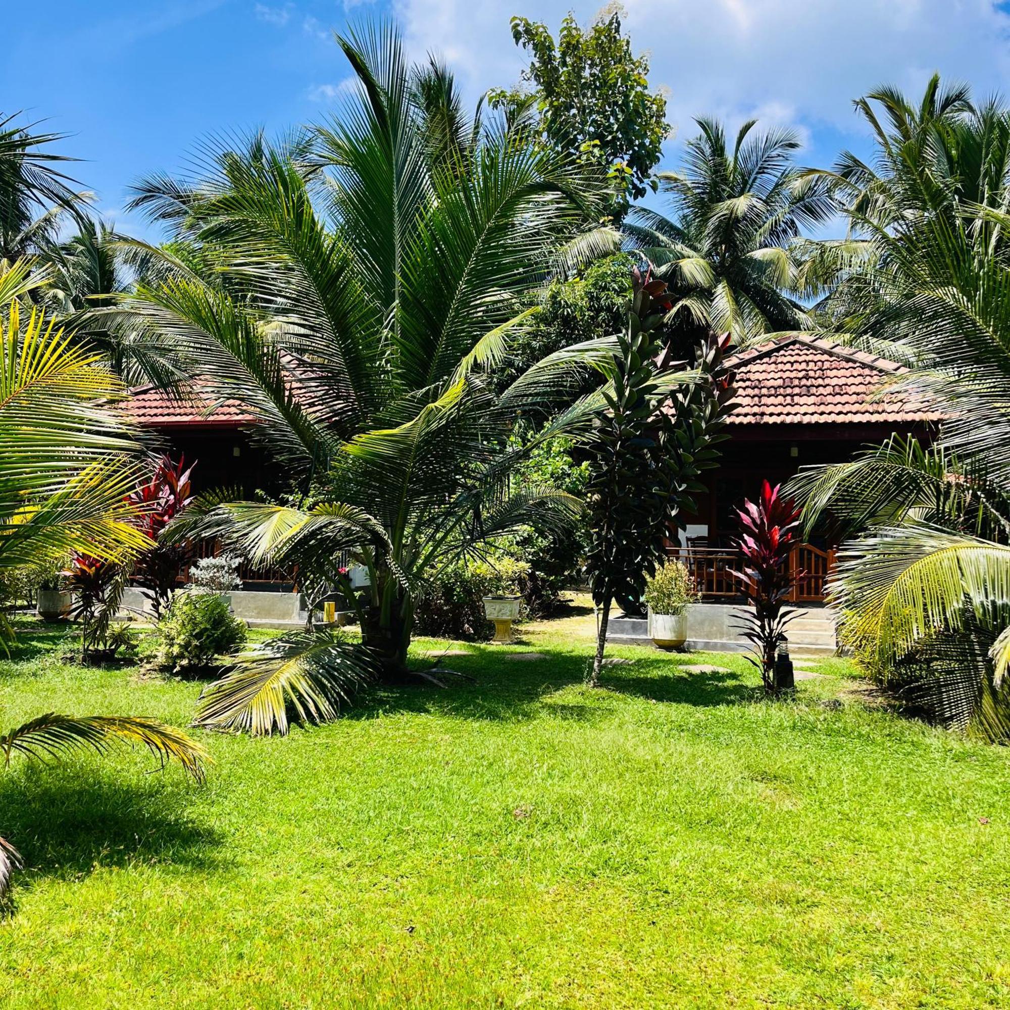 Hanguk Lanka Lagoon Villa Tangalle Bagian luar foto