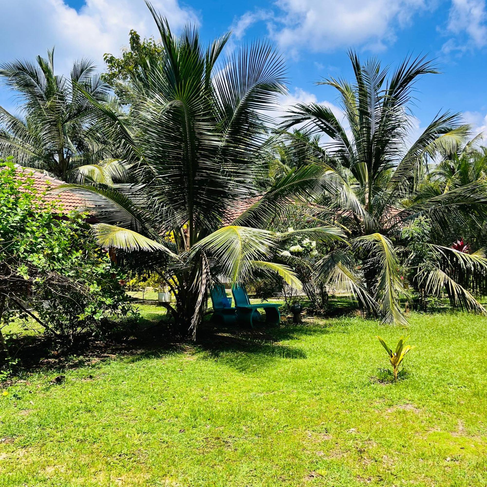 Hanguk Lanka Lagoon Villa Tangalle Bagian luar foto
