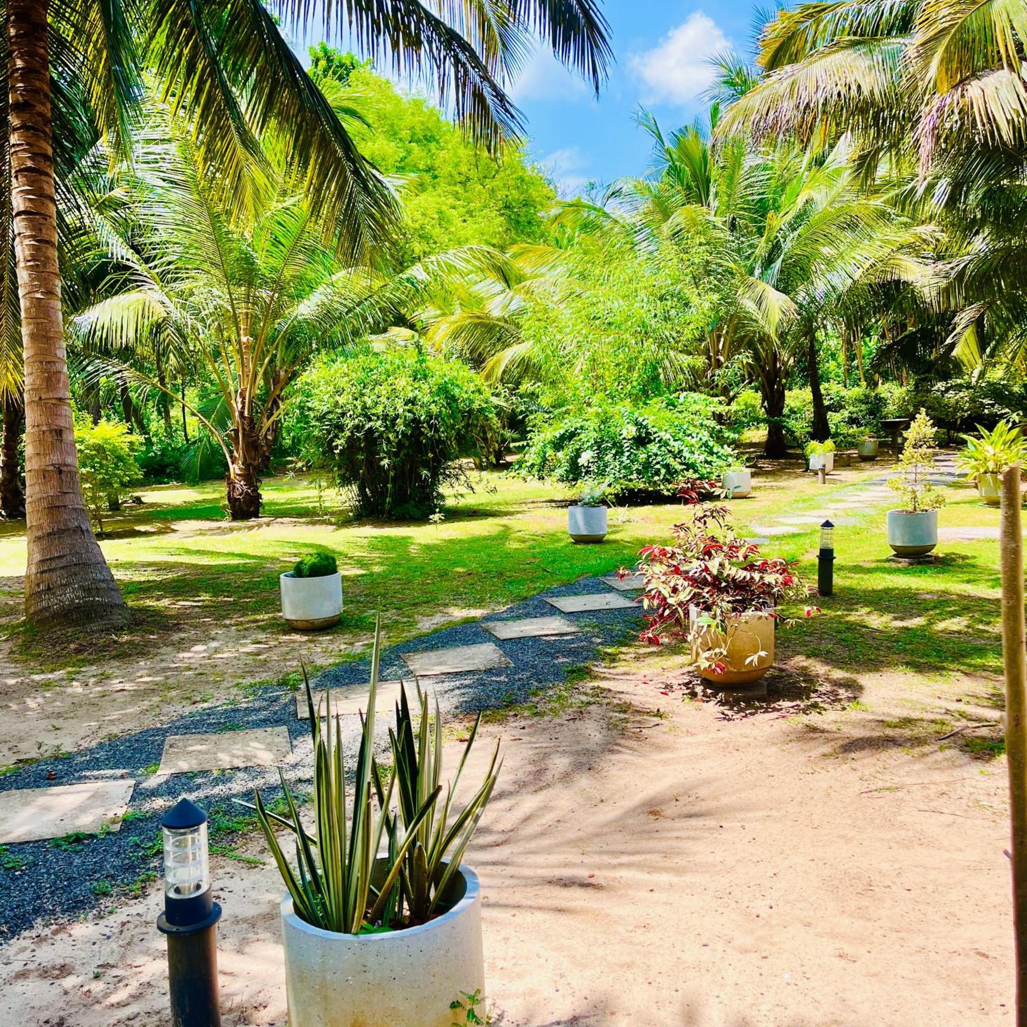 Hanguk Lanka Lagoon Villa Tangalle Bagian luar foto